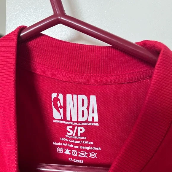 NBA Red Raptors Basketball Short Sleeve Tee - Picture 2 of 5